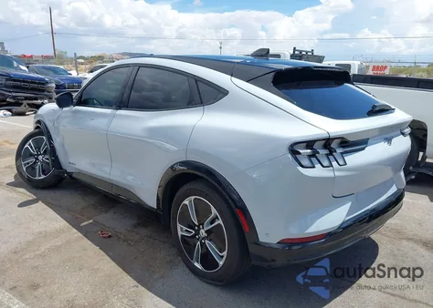 2023 Ford Mustang Mach-E Premium z USA, uszkodzony, nr VIN 3FMTK3R48PMB03636